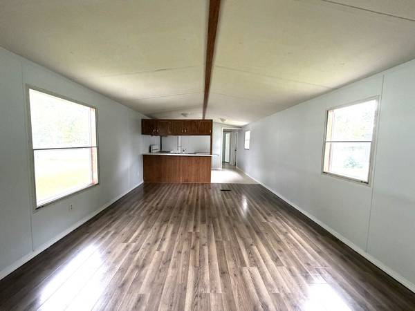 29 Pulaski ST, Mahomet, IL 61853