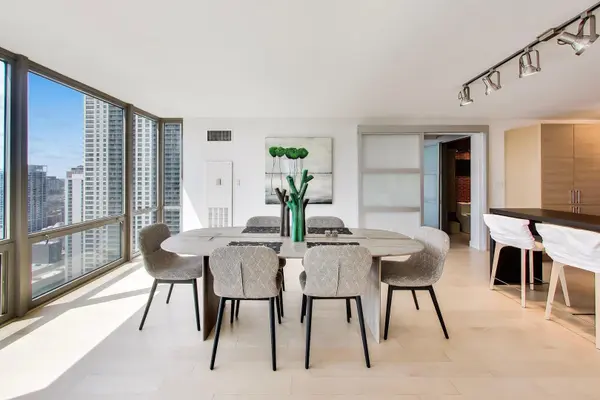 2 E Erie ST #3005, Chicago, IL 60611