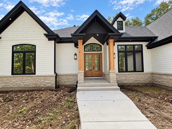 21665 W Boschome DR, Kildeer, IL 60047