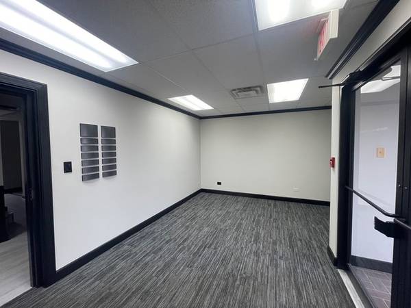 1819 Dot ST #5A, Mchenry, IL 60050