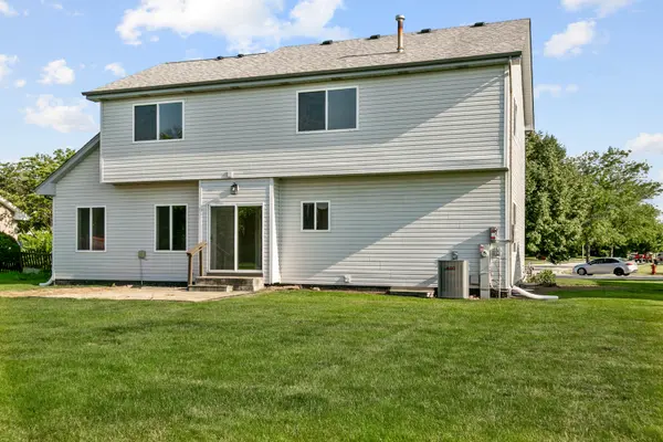 731 Bobwhite LN, New Lenox, IL 60451