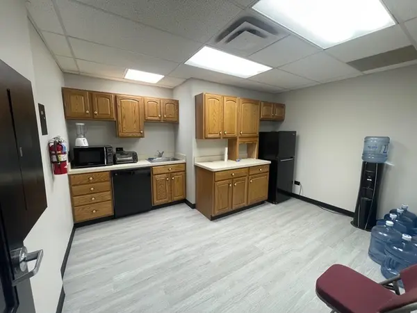 1819 Dot ST #6A, Mchenry, IL 60050