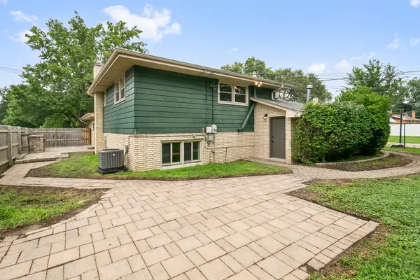 6833 W 127TH ST, Palos Heights, IL 60463