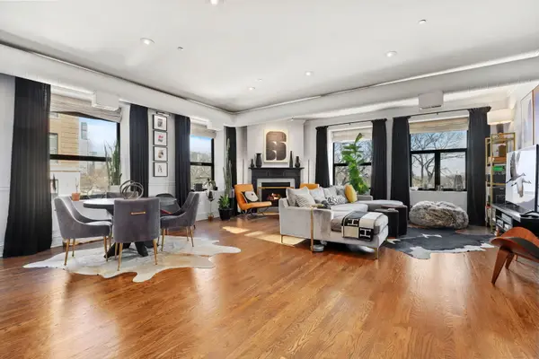 910 S Michigan AVE #304, Chicago, IL 60605