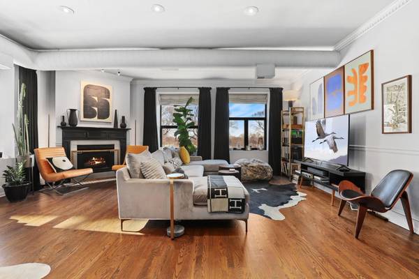 910 S Michigan AVE #304, Chicago, IL 60605
