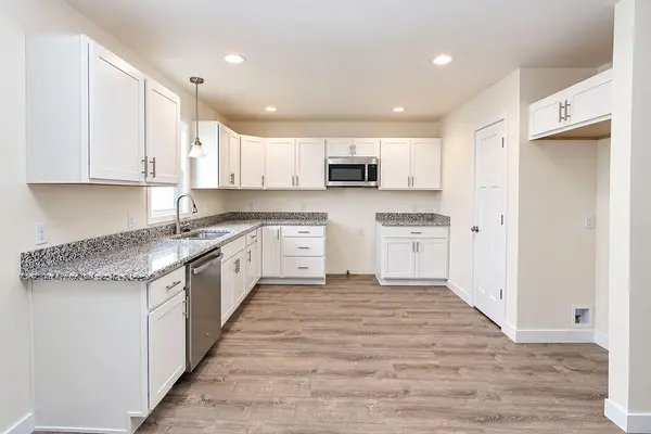 74 Prince William CT, La Porte, IN 46350