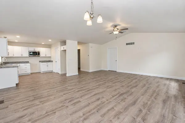 74 Prince William CT, La Porte, IN 46350