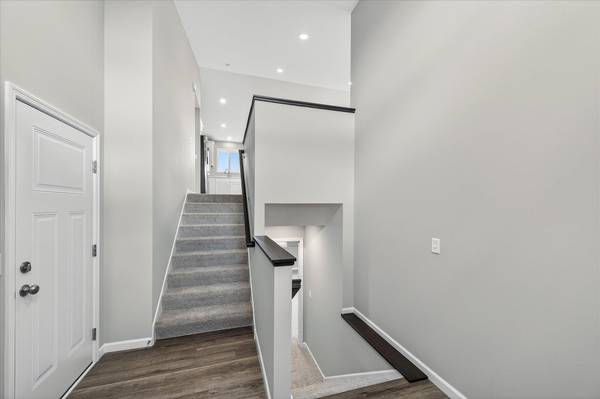 1752 Squirrel WAY, New Richmond, WI 54017
