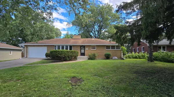 3926 Idaho AVE N, Crystal, MN 55427