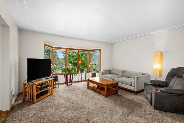 4016 Allendale AVE, Duluth, MN 55803