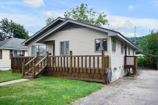 1215 W Mark ST, Winona, MN 55987
