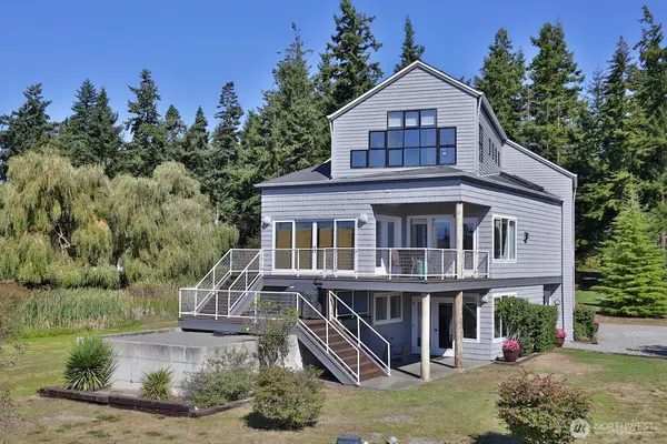 1281 Starfish RD, Freeland, WA 98249