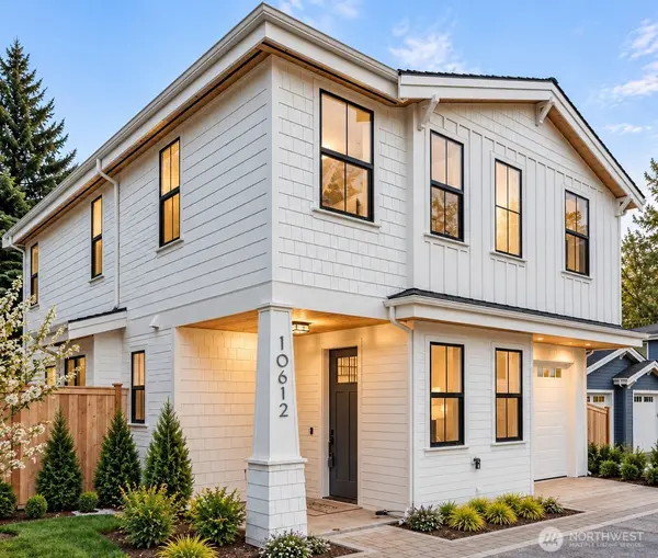 10612 NE 54th LN, Kirkland, WA 98033