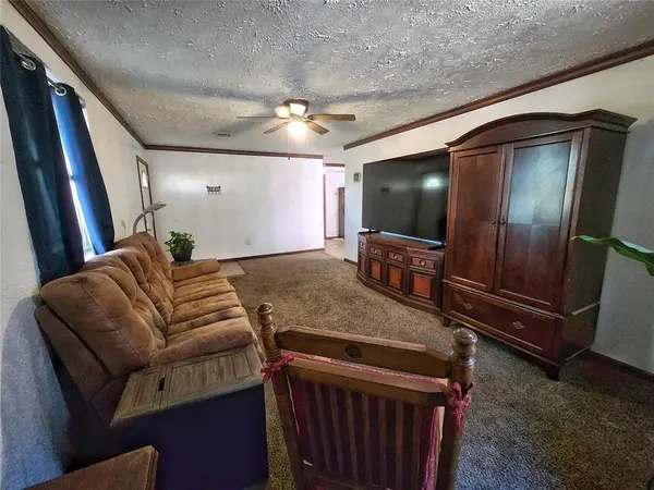 30581 Parkwood RD, Mcloud, OK 74851