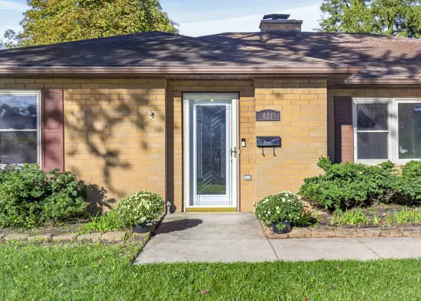 421 S LAKE ST, Neenah, WI 54956
