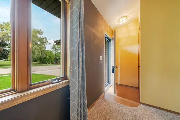 3115 W 9TH AVE, Oshkosh, WI 54904