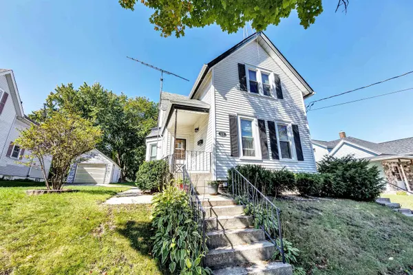 1316 S 13TH ST, Manitowoc, WI 54220