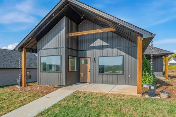 1025 Wentford Avenue, Sweetwater, TN 37874
