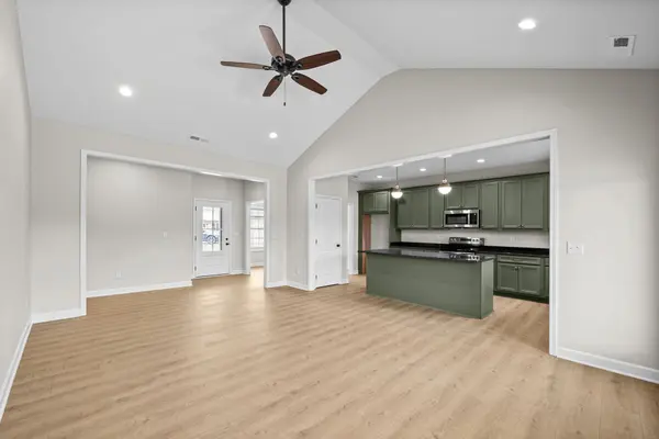 211 Bedford Court, Hopkinsville, KY 42240