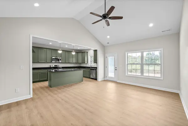 211 Bedford Court, Hopkinsville, KY 42240