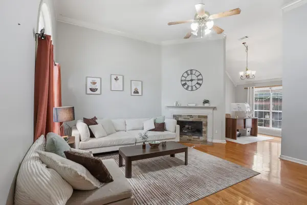 4030 FAIRWAY VIEW CIR, Bartlett, TN 38135