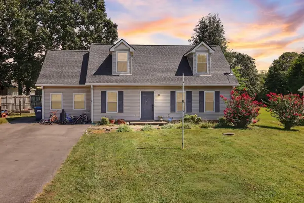 242 Antler Dr, Murfreesboro, TN 37130