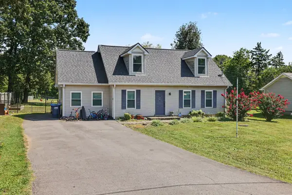 242 Antler Dr, Murfreesboro, TN 37130