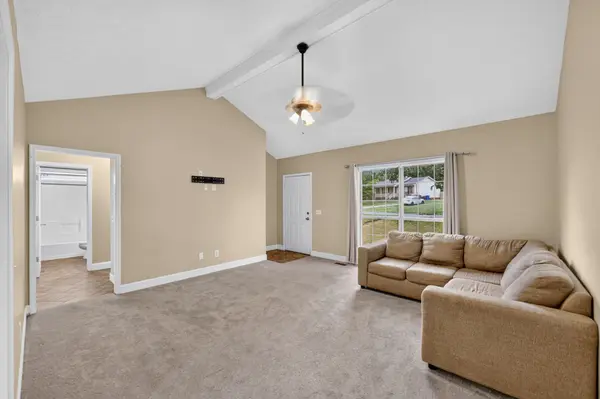 502 Highland Dr, White House, TN 37188