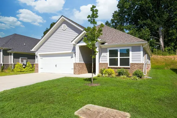1003 Autumnwood Drive, Dickson, TN 37055