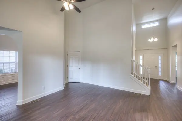 1105 Clay Ct, Murfreesboro, TN 37128