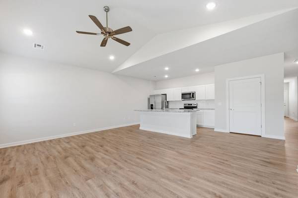 3580 E Bearsden St, Derby, KS 67037-7821