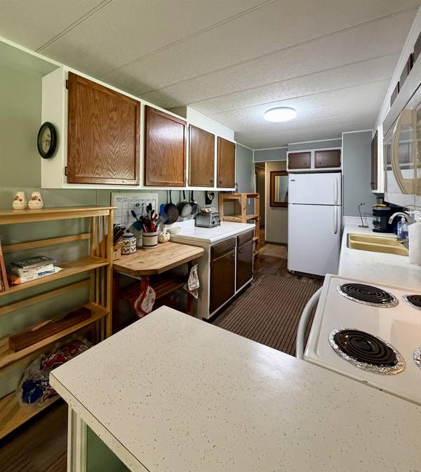 304 S Valley, Eureka, KS 67045