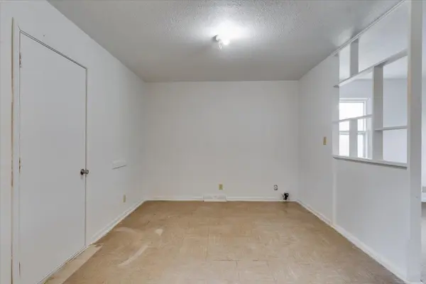 2229 E 53rd, Wichita, KS 67216