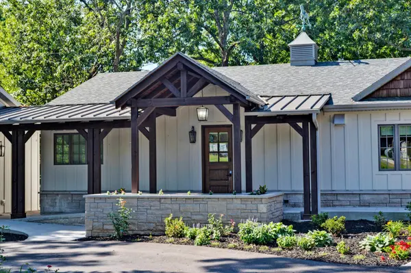 4901 E Farm Rd 66, Springfield, MO 65803