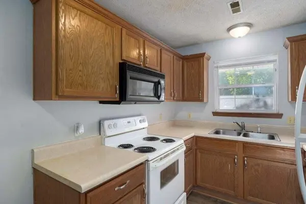 1121 S Colgate AVE, Springfield, MO 65802