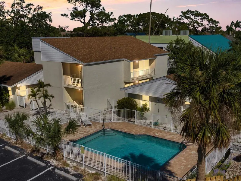 6451 ELMWOOD AVE #H, Sarasota, FL 34231