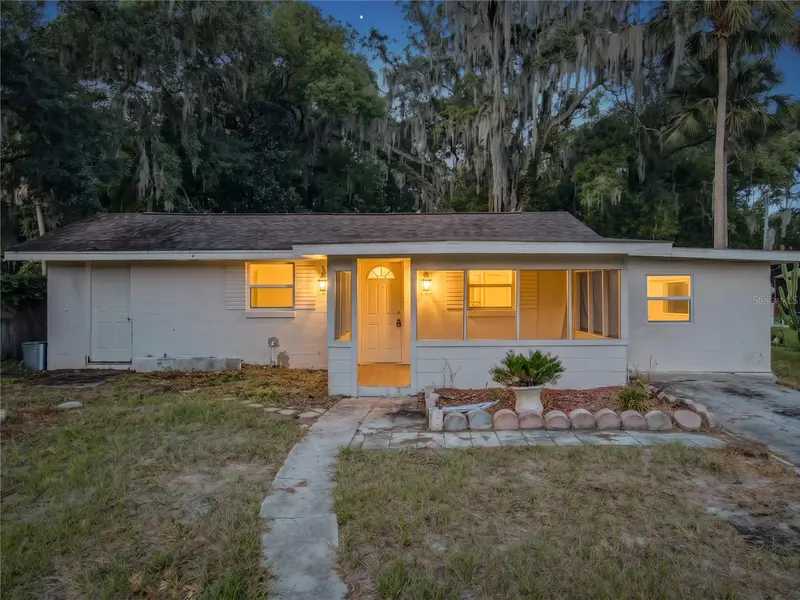318 S MASSACHUSETTS AVE, Deland, FL 32724