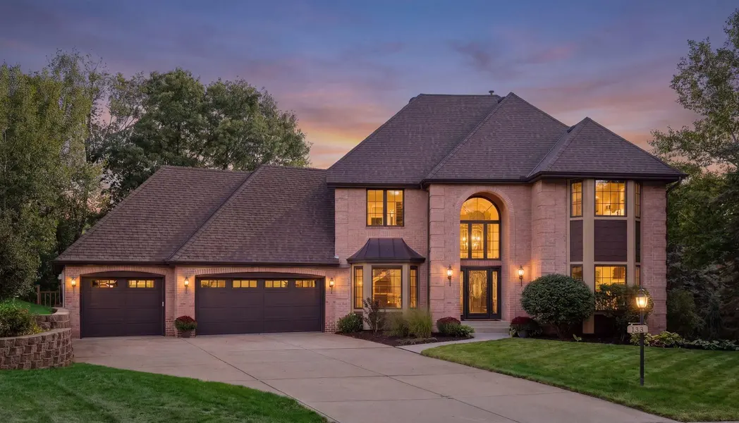 685 Valley View CT, Shoreview, MN 55126