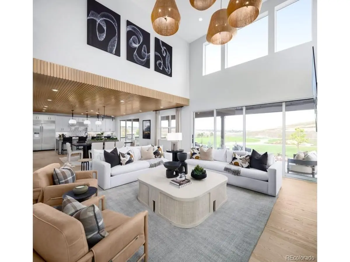 8113 S Bersshine, Aurora, CO 80016