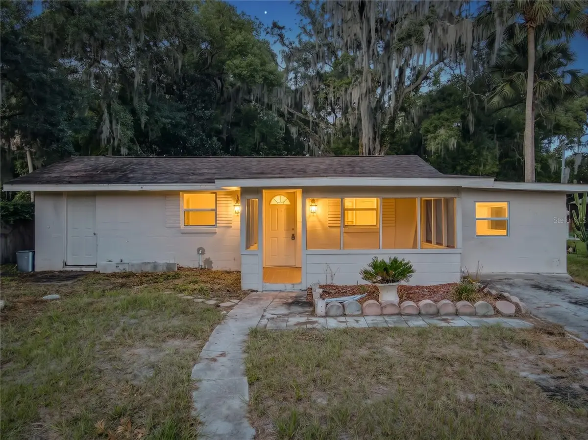 318 S MASSACHUSETTS AVE, Deland, FL 32724