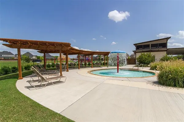 711 Meadow Holly Drive, Wylie, TX 75098