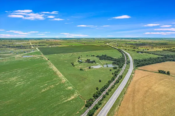 16421 Tx-95 HWY, Coupland, TX 78615