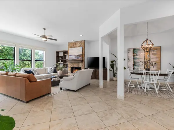 17 Chandon LN, Austin, TX 78734