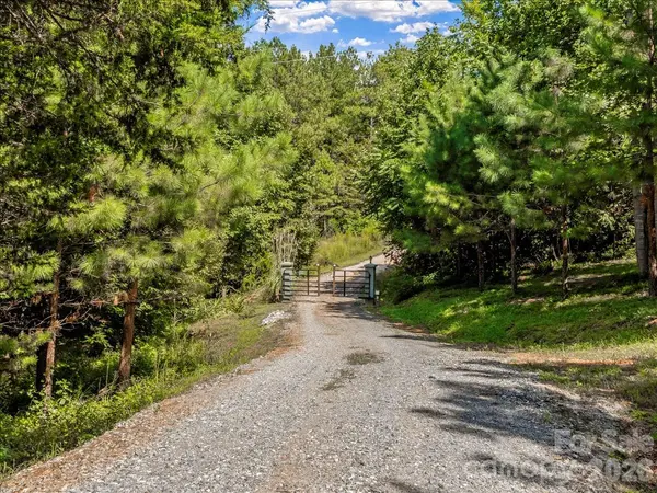 4895 Hudlow RD, Union Mills, NC 28167