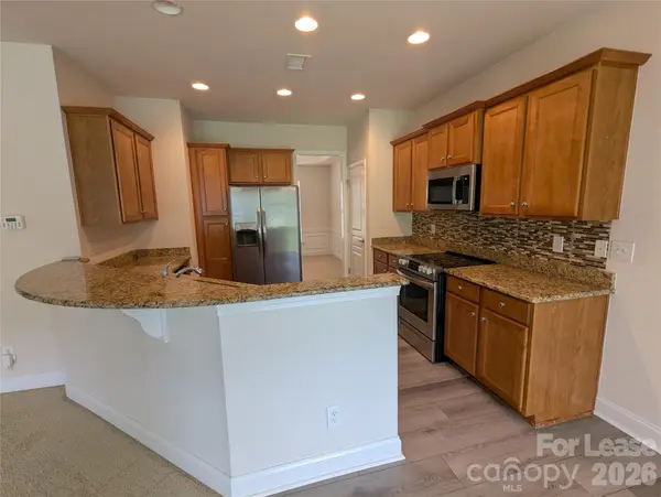 10787 NW Edgepine LN, Concord, NC 28027