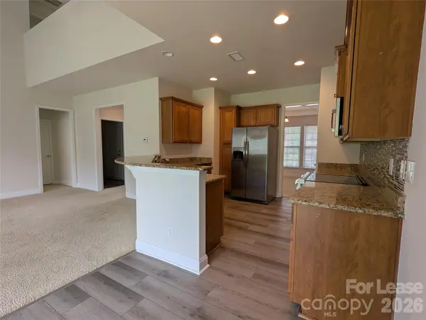 10787 NW Edgepine LN, Concord, NC 28027
