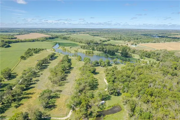 3061 Georgia RD, Ottawa, KS 66067