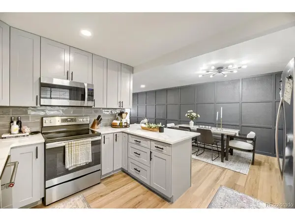 3325 W Arlington, Littleton, CO 80123