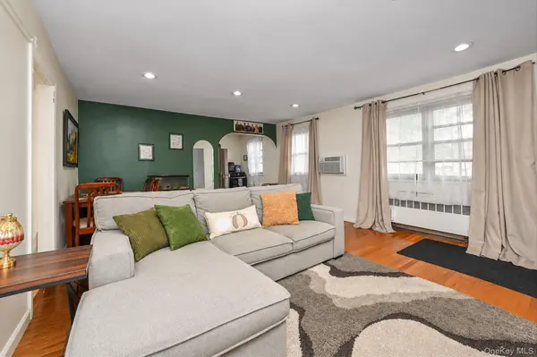 58-33 246th CRES #0647, Douglaston, NY 11362