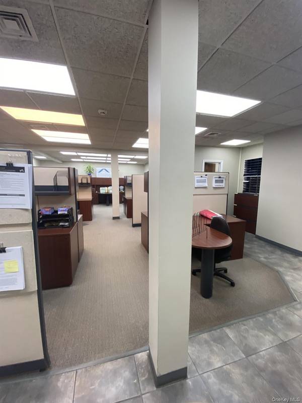 1200 Hempstead TPKE #A, Franklin Square, NY 11010
